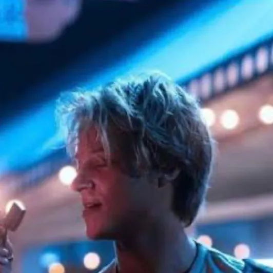 chat with ai character: Obx