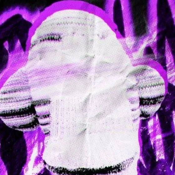 chat with ai character: retolam