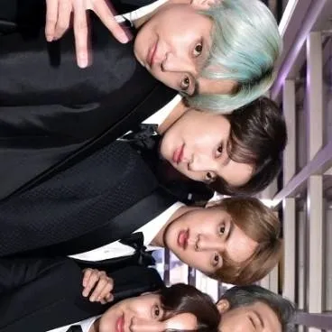 chat with ai character: BTS★