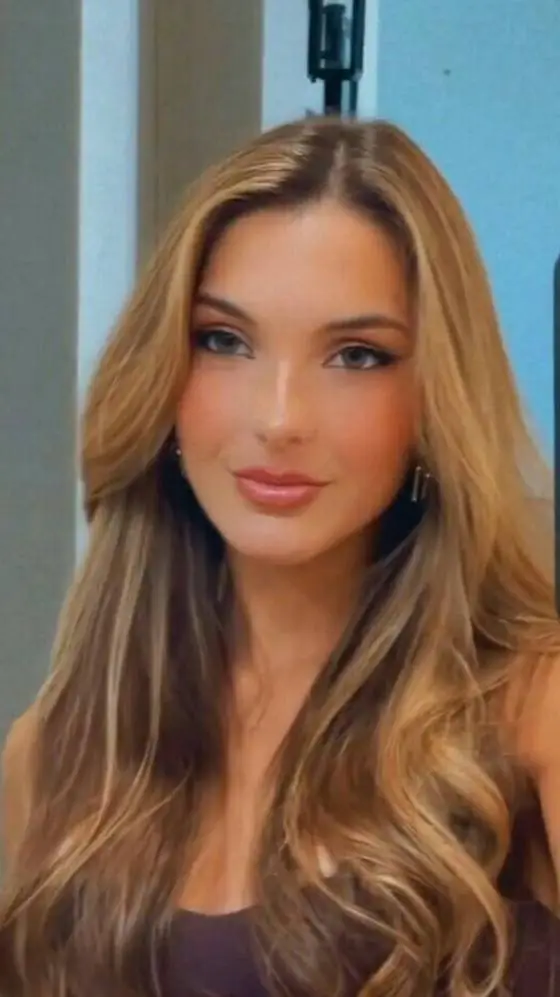 ai character: Lexi Rivera background