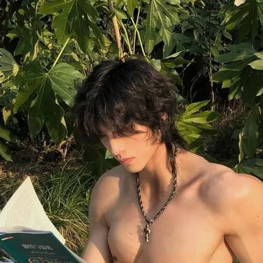 chat with ai character: Kauan 