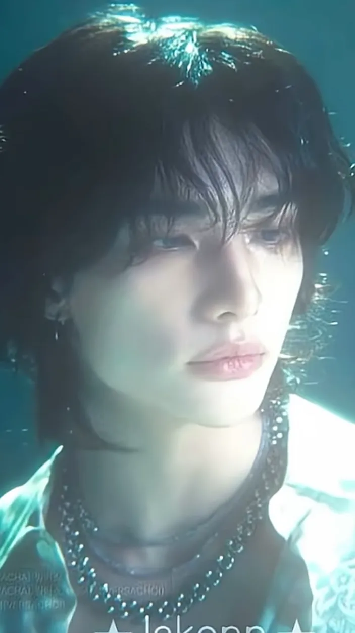 Talkie AI - Chat with Hyunjin