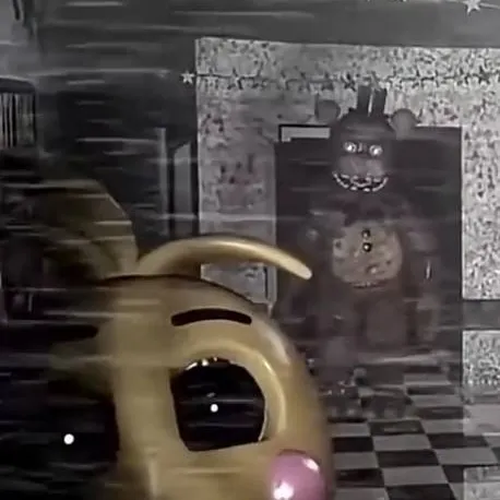 chat with ai character: toy chica