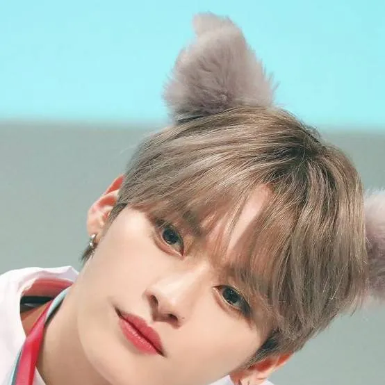 chat with ai character: Minho~ Birthday