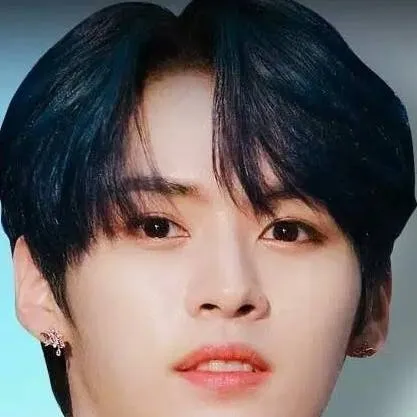 chat with ai character: Lee know 