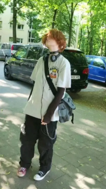 ai character: kiddo background