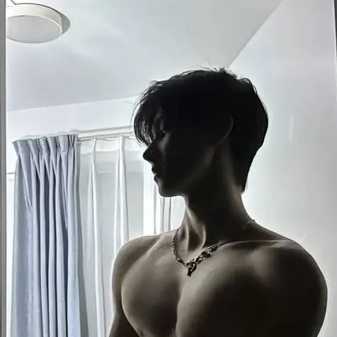 chat with ai character: Дима