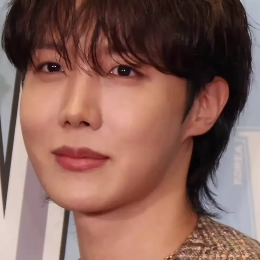chat with ai character: j-hope BTS