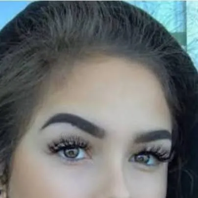 chat with ai character: Maya