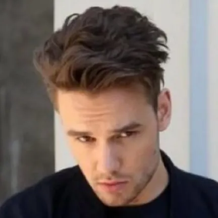 chat with ai character: Liam Payne 