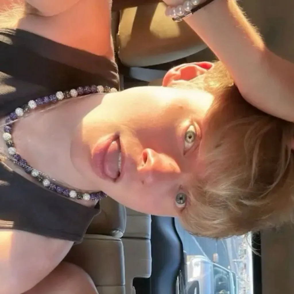 chat with ai character: Sam and Colby 