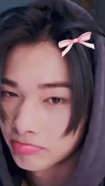 ai character: niki background