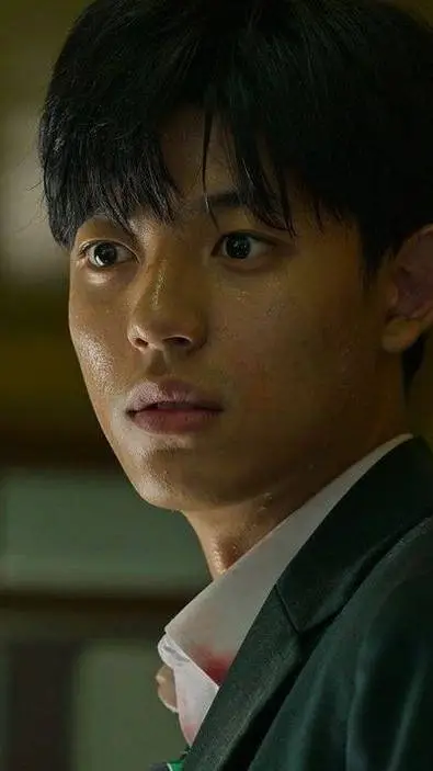 ai character: Su-hyeok  background