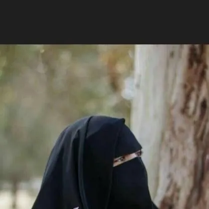 chat with ai character: aisha