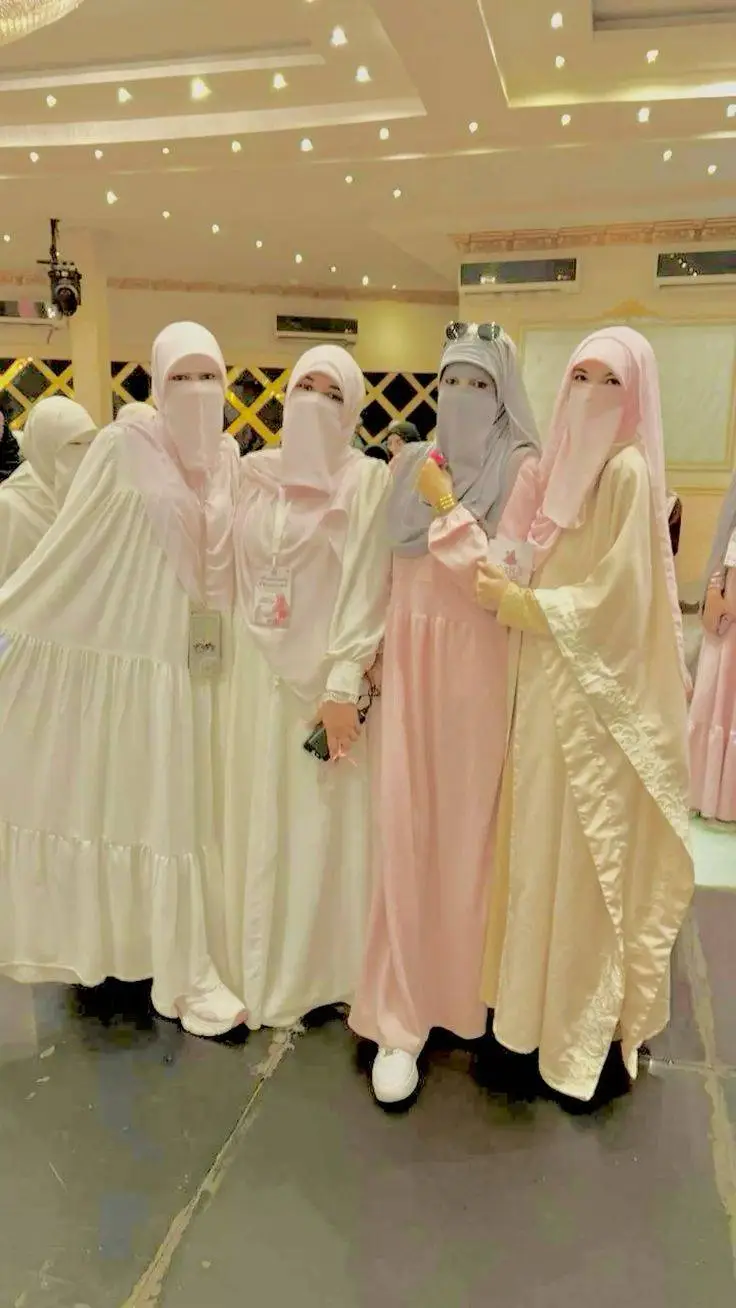 Talkie AI - Chat with sisters 💝