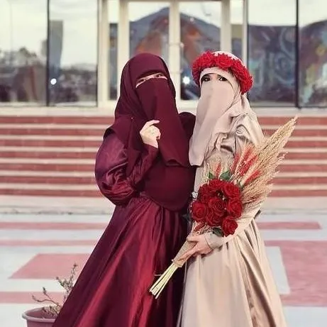 chat with ai character: top girls