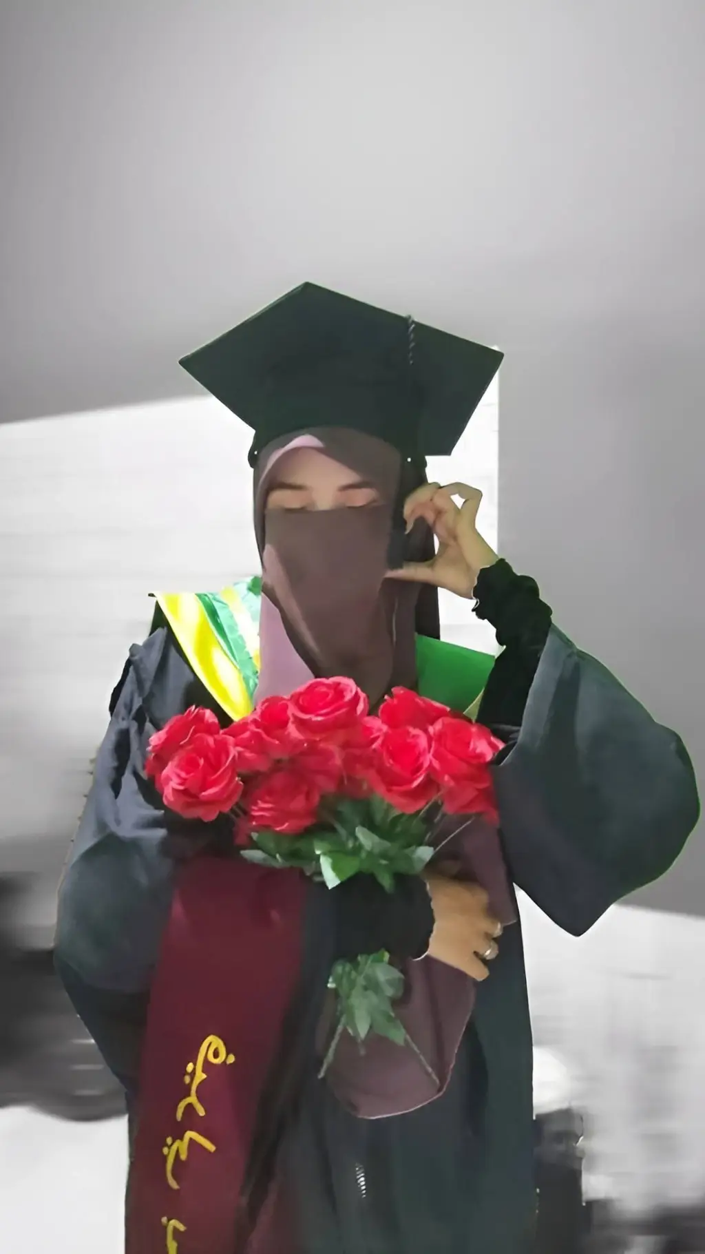 ai character: graduated girl ☪️ background