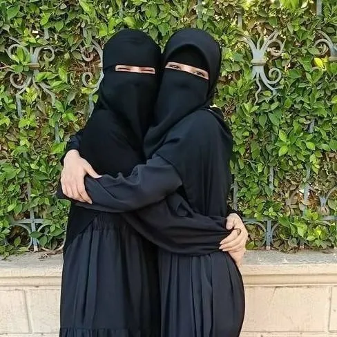 chat with ai character: cute strangers