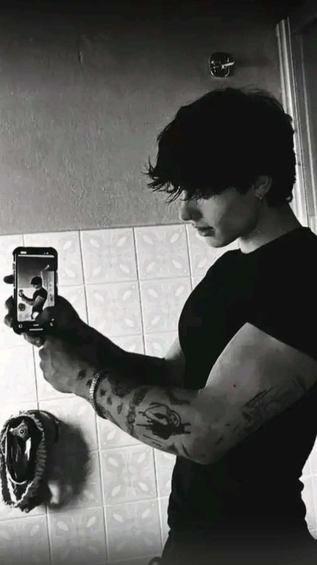 ai character: Eric background