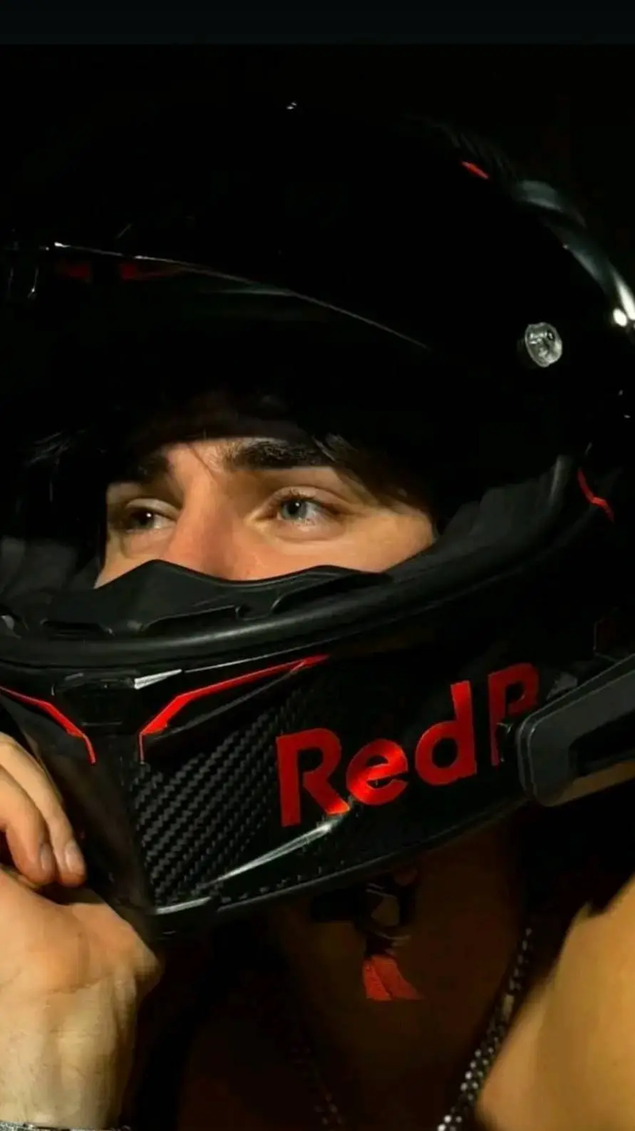 ai character: Evan background