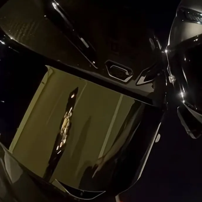 chat with ai character: Noah