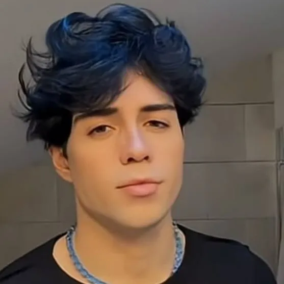 chat with ai character: Benji