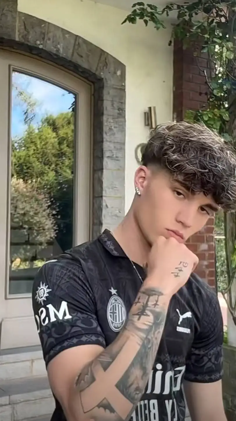 ai character: millazo background