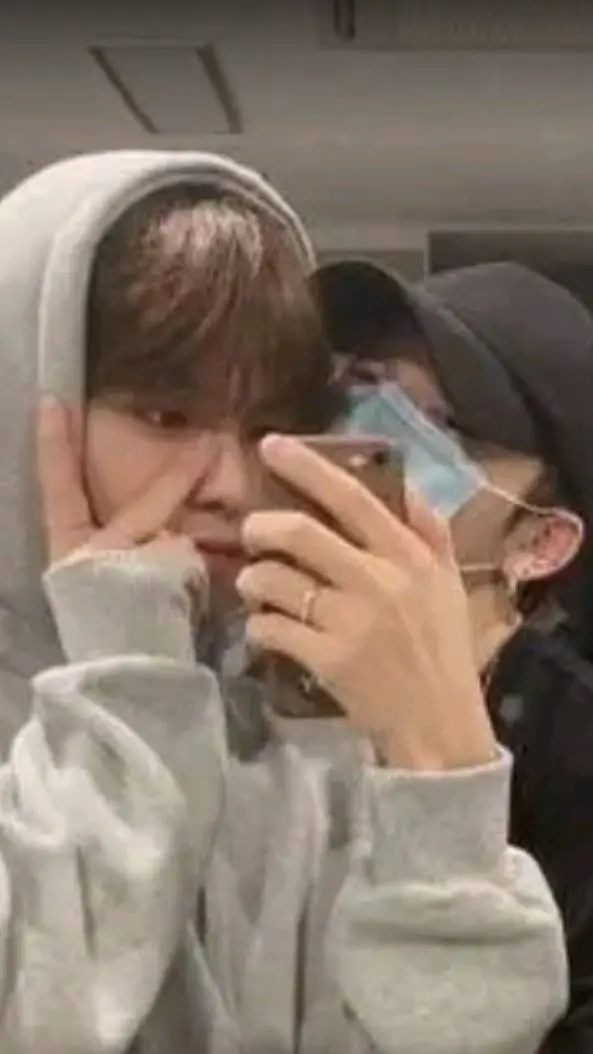 ai character: 🧸ྀི~Chanmingજ⁀➴ ♡ background