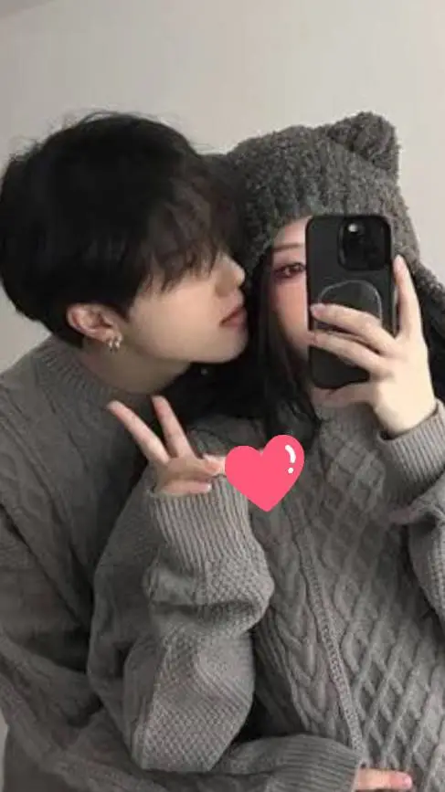 ai character: ✨Solo Mia🌛 background