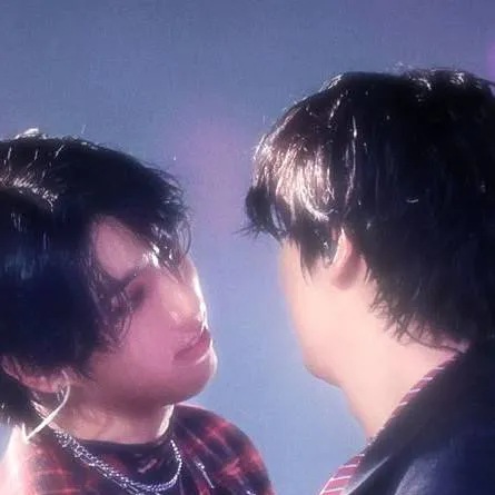 chat with ai character: ★HAN & LEE KNOW☆