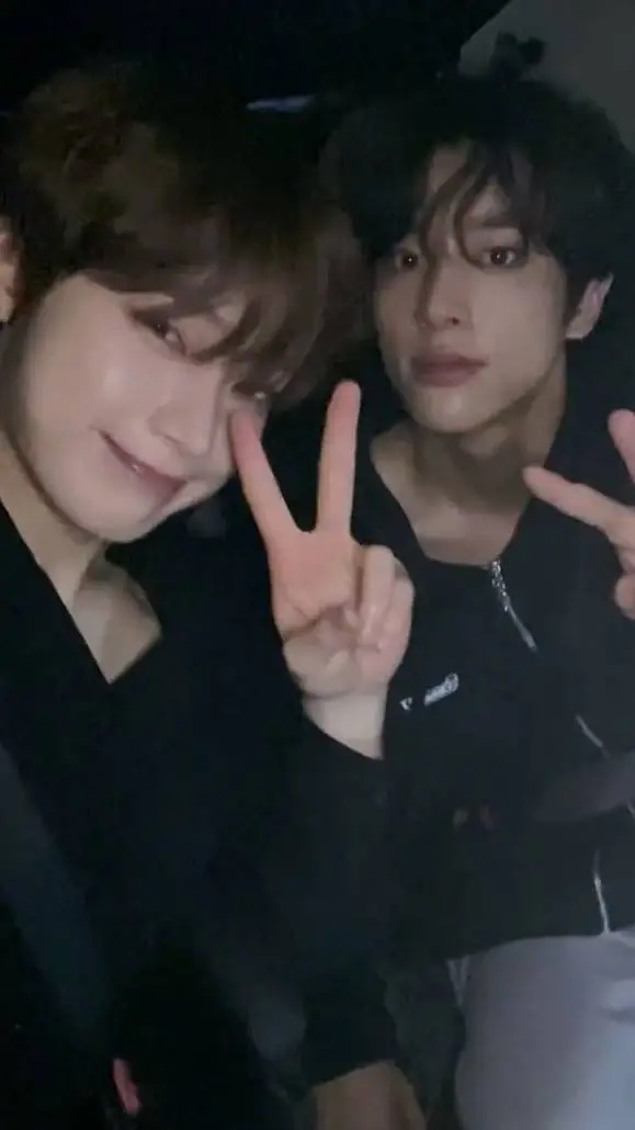 ai character: ★|JAKE & SUNOO|☆ background