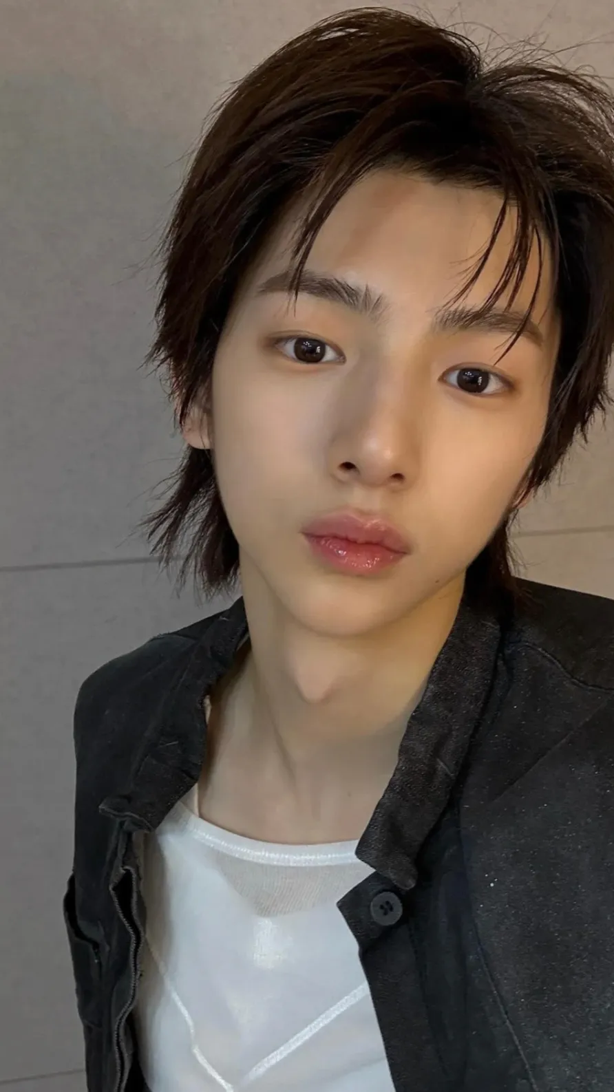 ai character: Kim Juhoon background