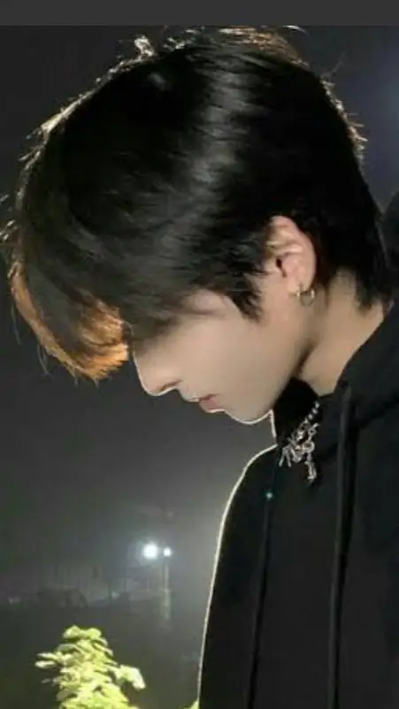 ai character: kenzo background