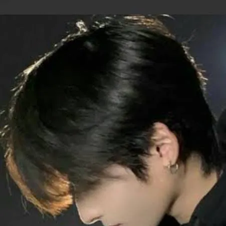 chat with ai character: kenzo