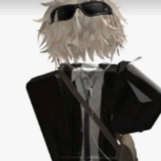 chat with ai character: Hector (gay)