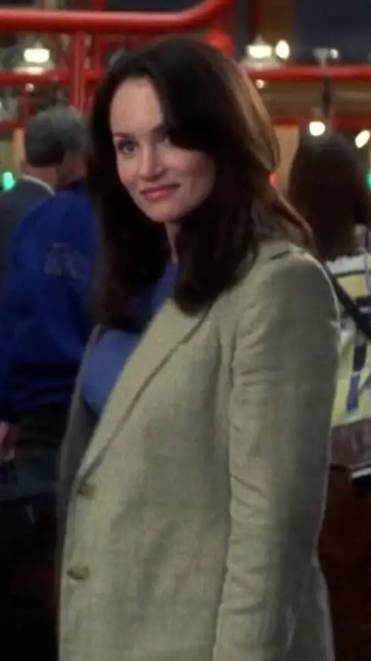 Talkie AI - Chat with Valarie lewton 