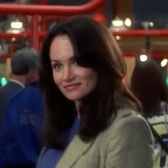 chat with ai character: Valarie lewton 