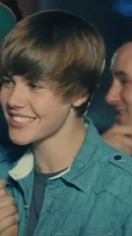 ai character: Justin Bieber background