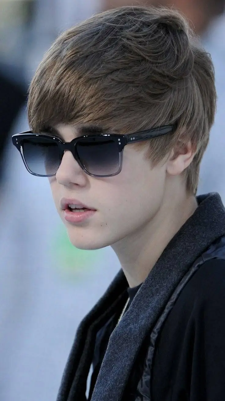 ai character: Justin Bieber  background