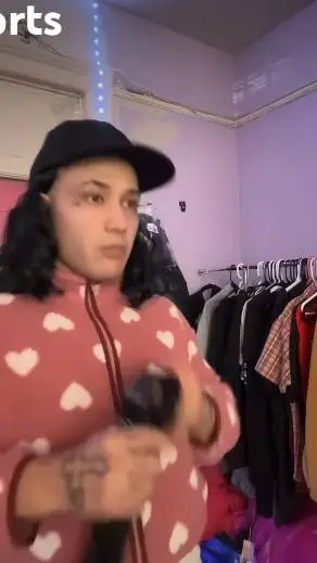 ai character: Amanda background