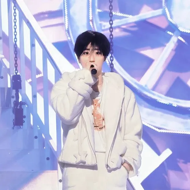 chat with ai character: Han jisung