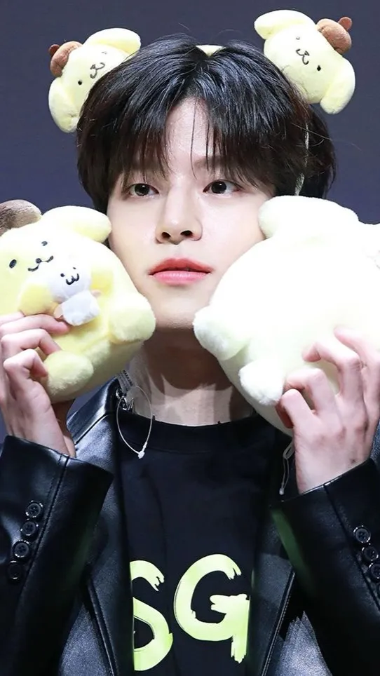 Talkie AI - Chat with Seungmin 