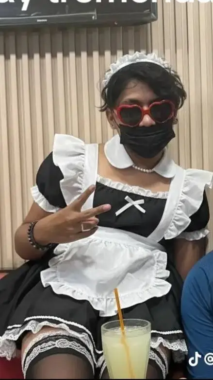 ai character: Nabi meid ›:) background