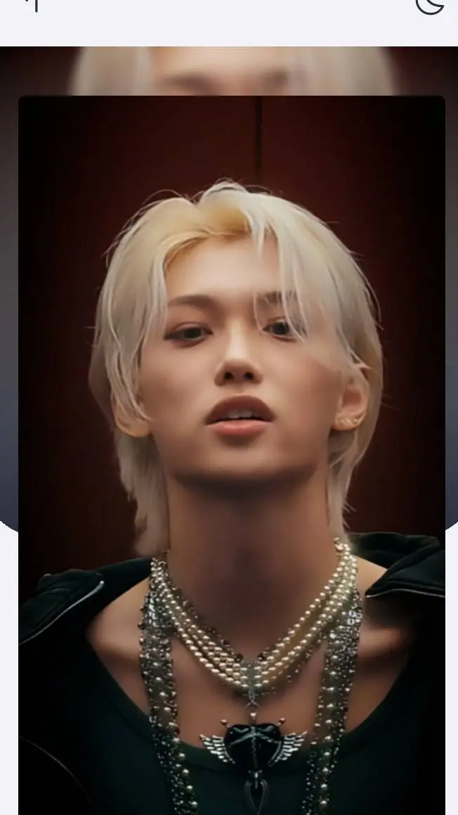 ai character: FELIX skz background