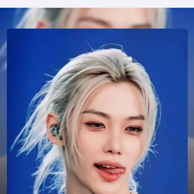 chat with ai character: FELIX boyfriend