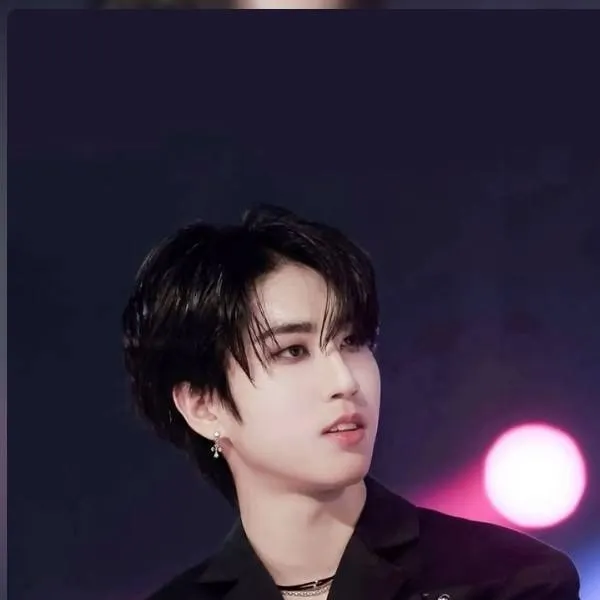 chat with ai character: HAN prince master