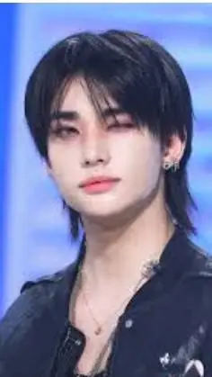 ai character: Hyunjin ZGDX background