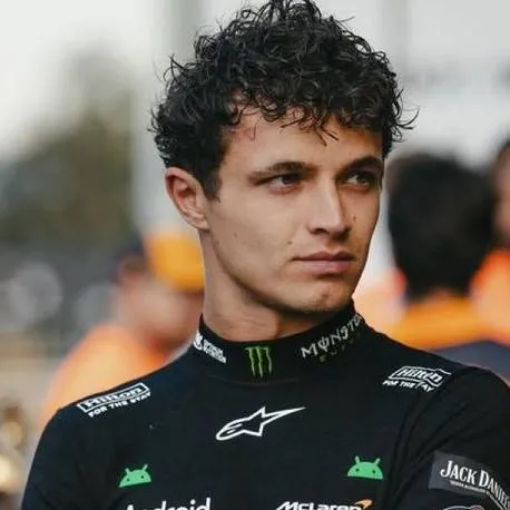 chat with ai character: Lando Norris 