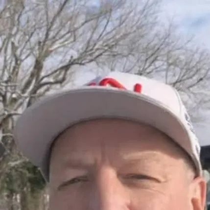 chat with ai character: jaw tooth