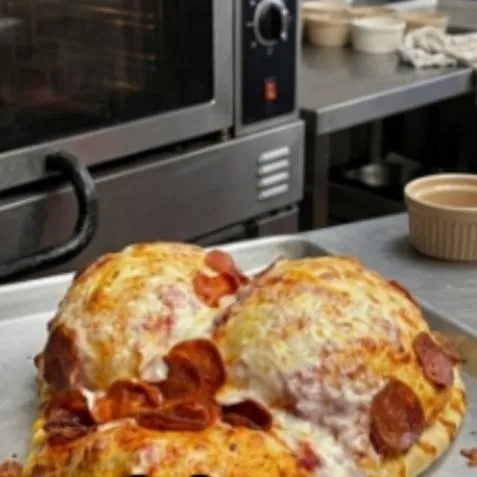 chat with ai character: thicc pizza 🍕🤤